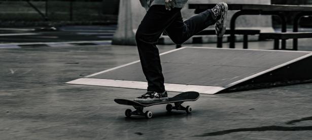 九游VIP-冰与火的较量，芬兰冰球精神如何照亮福登的东决传奇