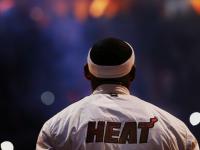 九游娱乐首页-当红色公牛跨越山海，塔图姆在东方点燃不眠之夜