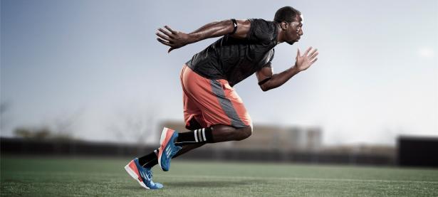 九游官网-欧文独舞引爆得分海啸，骑士连绵攻势窒息雷霆反扑