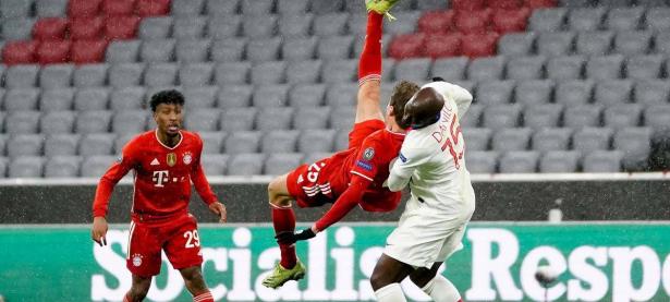 九游娱乐网页-巴黎圣日耳曼队大胜对手，继续领跑积分榜