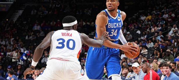 九游VIP-包含雄鹿横扫对手，字母哥狂砍+得分的词条