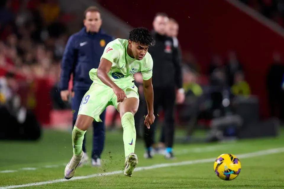 关于萨索洛后卫受伤,主帅急需补强后防的信息 关于萨索洛后卫受伤,主帅急需补强后防的信息