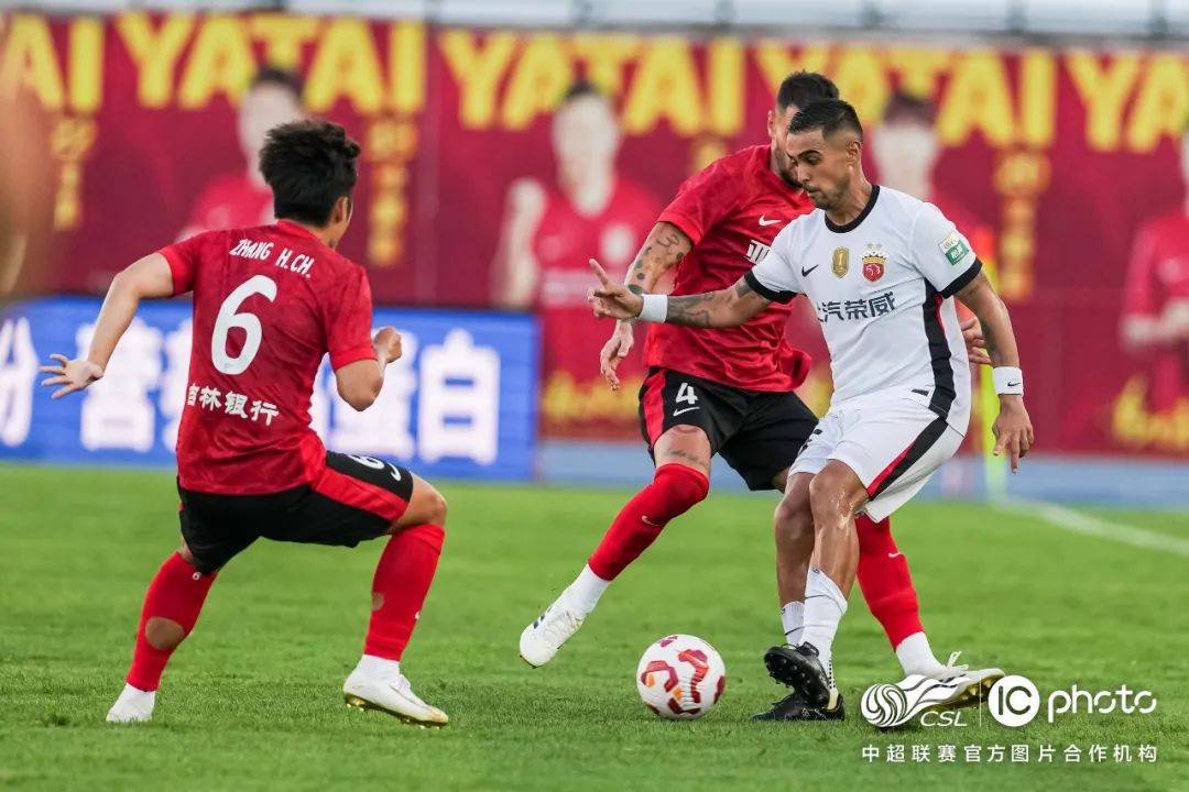 红蓝队大战,火爆场面惊心动魄 红蓝队大战,火爆场面惊心动魄