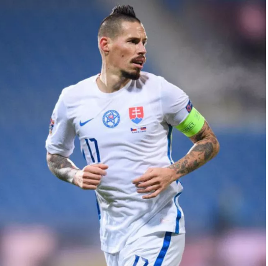 斯洛伐克球队奋勇拼搏,取得惊喜胜利 斯洛伐克球队奋勇拼搏,取得惊喜胜利