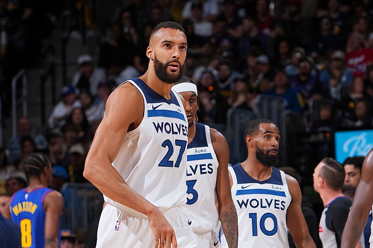 爵士客场小胜森林狼，戈贝尔狂砍分