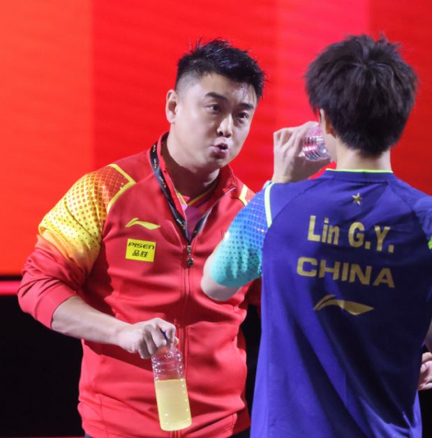 日本队绝杀英格兰队，王皓带队取胜